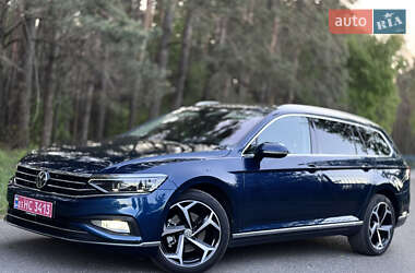 Універсал Volkswagen Passat 2020 в Бучі