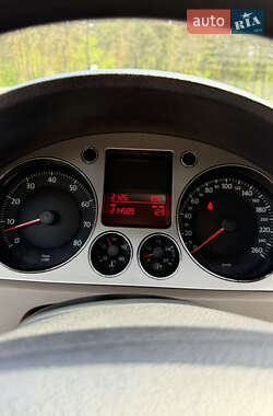 Універсал Volkswagen Passat 2008 в 