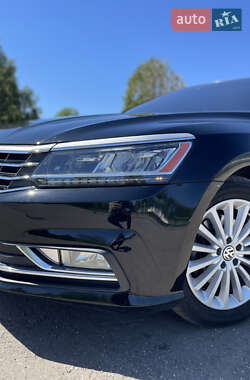 Седан Volkswagen Passat 2016 в 