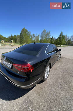 Седан Volkswagen Passat 2016 в 