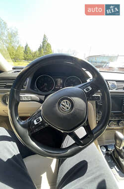 Седан Volkswagen Passat 2016 в 