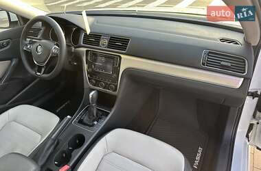 Седан Volkswagen Passat 2017 в 