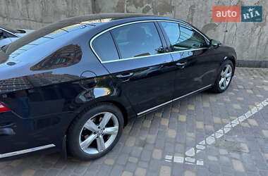 Седан Volkswagen Passat 2011 в Виннице