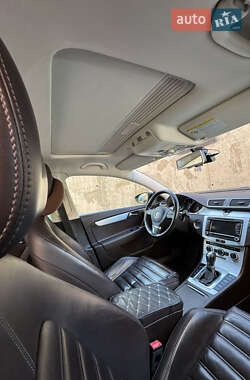 Седан Volkswagen Passat 2011 в Виннице