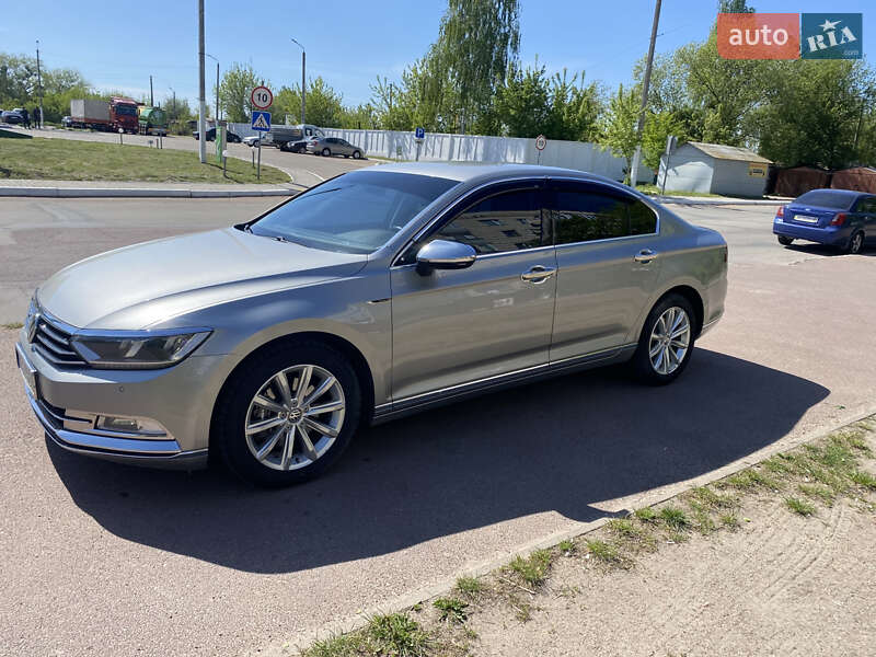 Седан Volkswagen Passat 2016 в Коростене