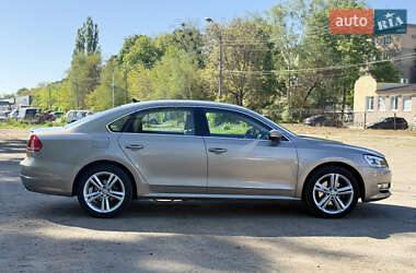 Седан Volkswagen Passat 2015 в 