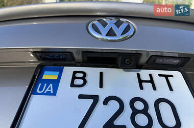 Седан Volkswagen Passat 2015 в 