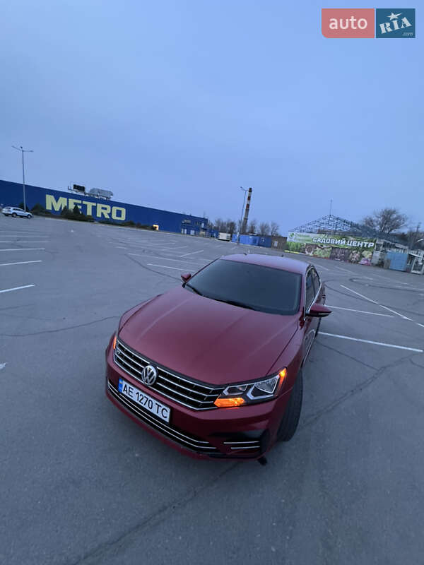 Седан Volkswagen Passat 2016 в Днепре фото 2 Седан Volkswagen Passat 2016 в Днепре