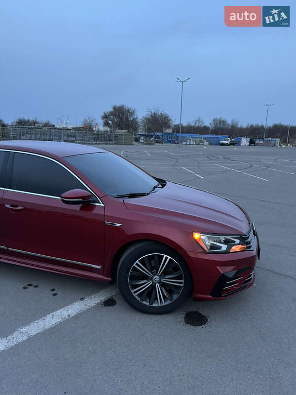 Седан Volkswagen Passat 2016 в Днепре фото 11 Седан Volkswagen Passat 2016 в Днепре