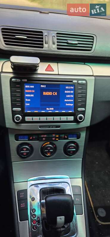 Універсал Volkswagen Passat 2007 в Чернівцях