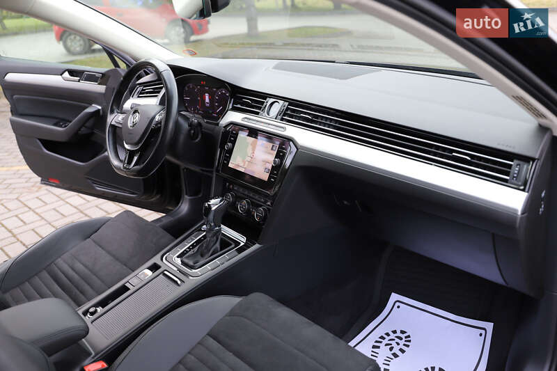 Универсал Volkswagen Passat 2017 в Днепре фото 11 Универсал Volkswagen Passat 2017 в Днепре