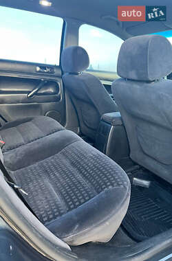 Универсал Volkswagen Passat 2003 в 