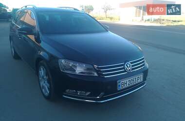 Универсал Volkswagen Passat 2011 в Одессе