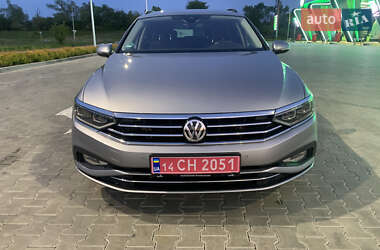 Универсал Volkswagen Passat 2020 в Стрые