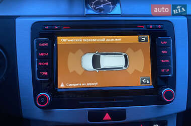 Универсал Volkswagen Passat 2012 в 