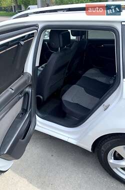 Универсал Volkswagen Passat 2011 в 