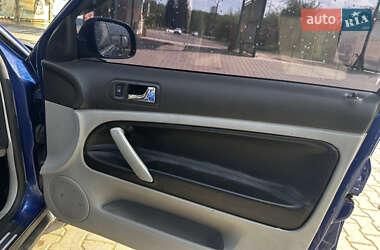 Седан Volkswagen Passat 2003 в 