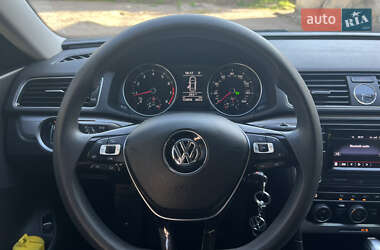 Седан Volkswagen Passat 2016 в 
