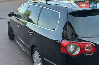 Універсал Volkswagen Passat 2009 в 