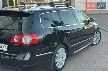 Універсал Volkswagen Passat 2009 в 