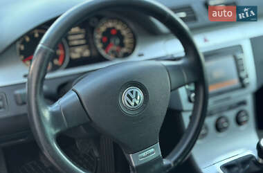 Універсал Volkswagen Passat 2009 в 