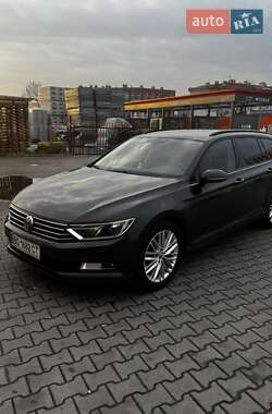 Универсал Volkswagen Passat 2017 в Радивилове