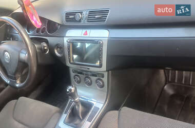Седан Volkswagen Passat 2006 в 
