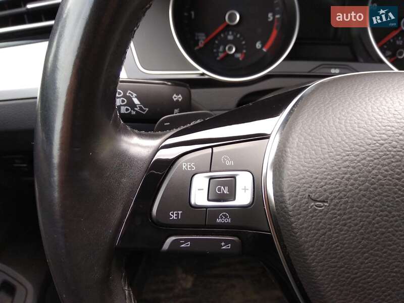 Универсал Volkswagen Passat 2015 в Хмельницком фото 37 Универсал Volkswagen Passat 2015 в Хмельницком