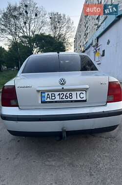 Седан Volkswagen Passat 2000 в 