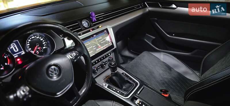 Универсал Volkswagen Passat 2017 в Харькове