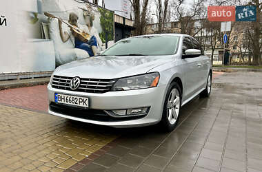 Седан Volkswagen Passat 2015 в Одессе