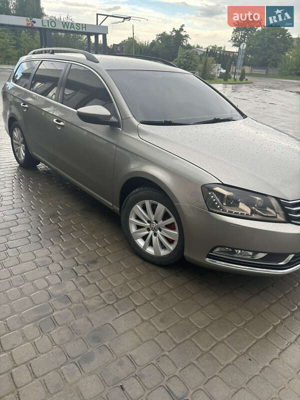 Универсал Volkswagen Passat 2013 в Самборе