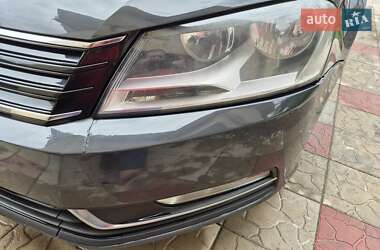 Універсал Volkswagen Passat 2011 в 