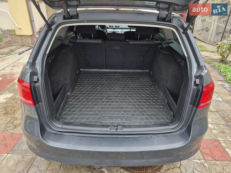Універсал Volkswagen Passat 2011 в Києві
