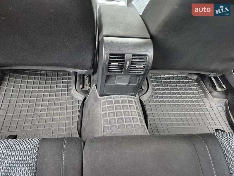 Універсал Volkswagen Passat 2011 в Києві