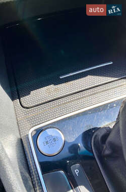 Седан Volkswagen Passat 2011 в 