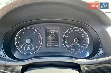 Седан Volkswagen Passat 2011 в 