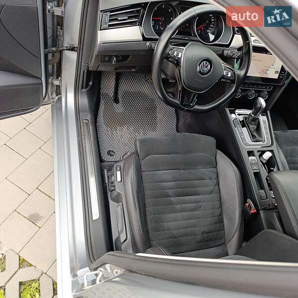 Универсал Volkswagen Passat 2018 в Хмельницком