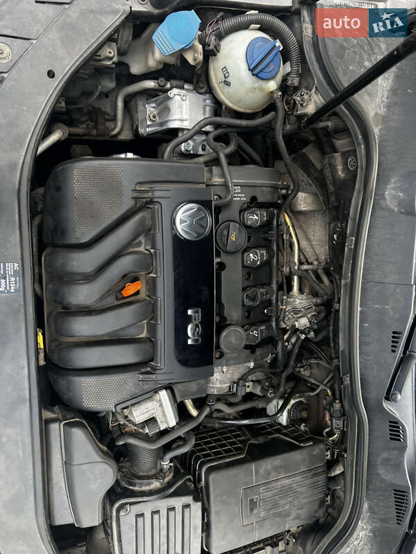 Універсал Volkswagen Passat 2005 в Львові