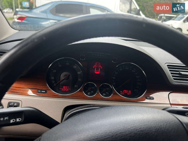 Універсал Volkswagen Passat 2005 в Львові