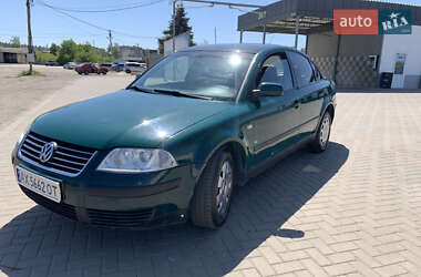 Седан Volkswagen Passat 2001 в 