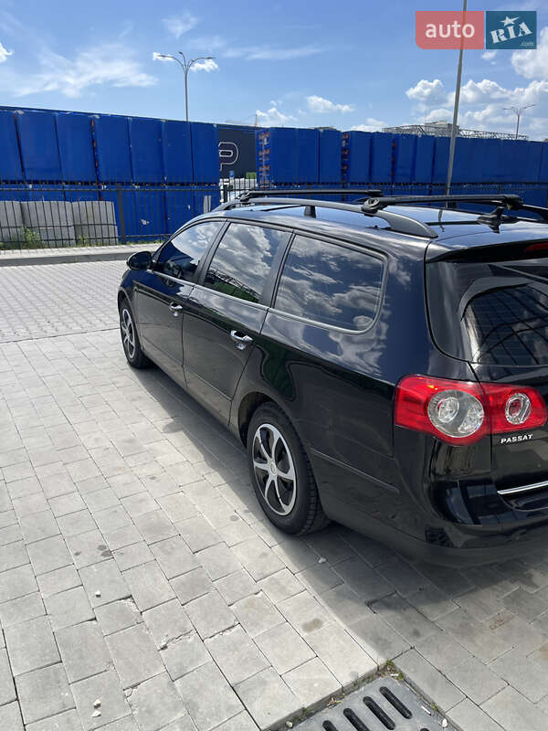 Универсал Volkswagen Passat 2010 в Ивано-Франковске