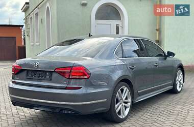 Седан Volkswagen Passat 2016 в 