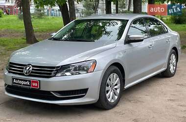Седан Volkswagen Passat 2014 в Києві