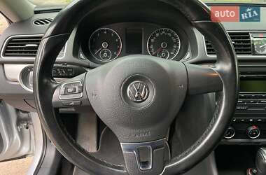 Седан Volkswagen Passat 2014 в 