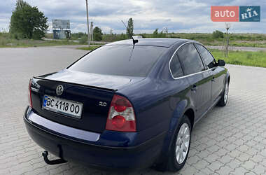 Седан Volkswagen Passat 2002 в 