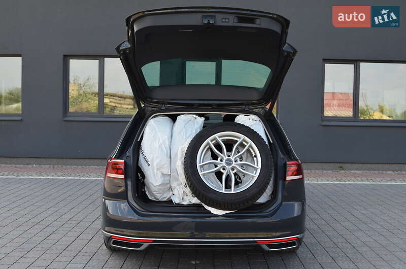 Універсал Volkswagen Passat 2020 в Львові