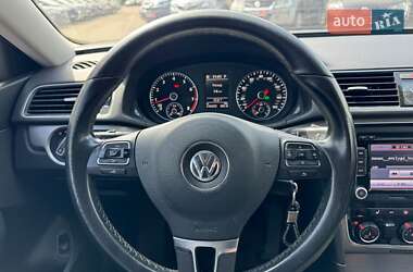 Седан Volkswagen Passat 2015 в 