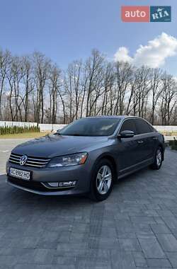 Седан Volkswagen Passat 2014 в Луцьку