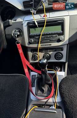 Универсал Volkswagen Passat 2008 в 